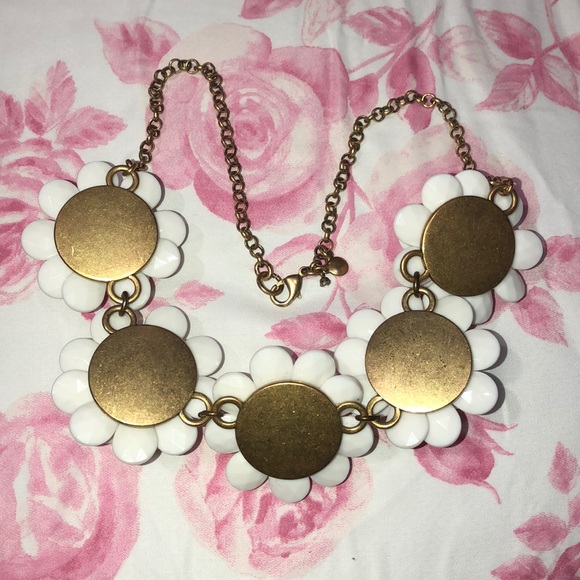 J. Crew Daisy Flower Statement Necklace - Picture 6 of 6